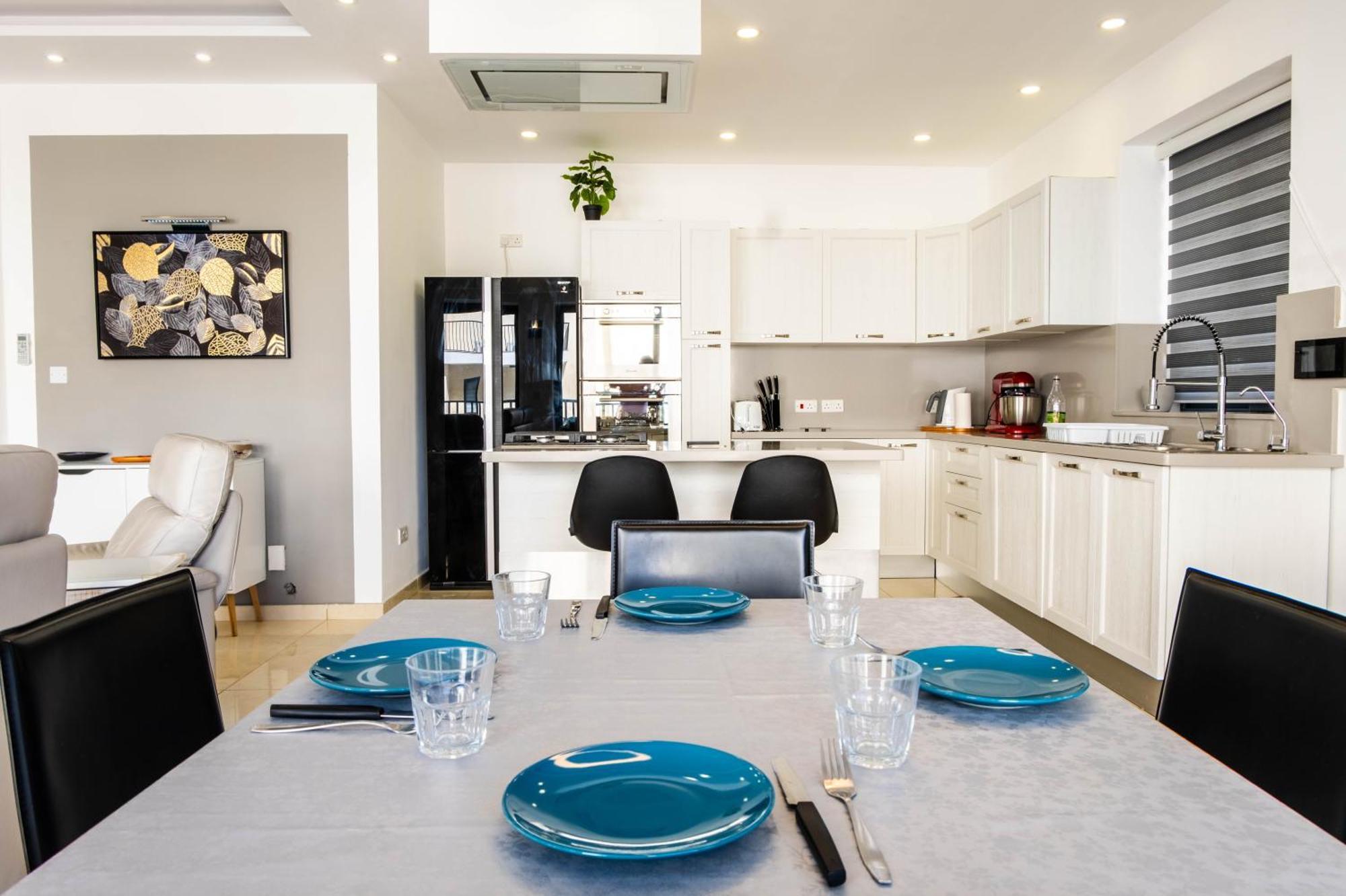 Mellieha, Luxury 3 Bedroom Azure Maisonette Εξωτερικό φωτογραφία